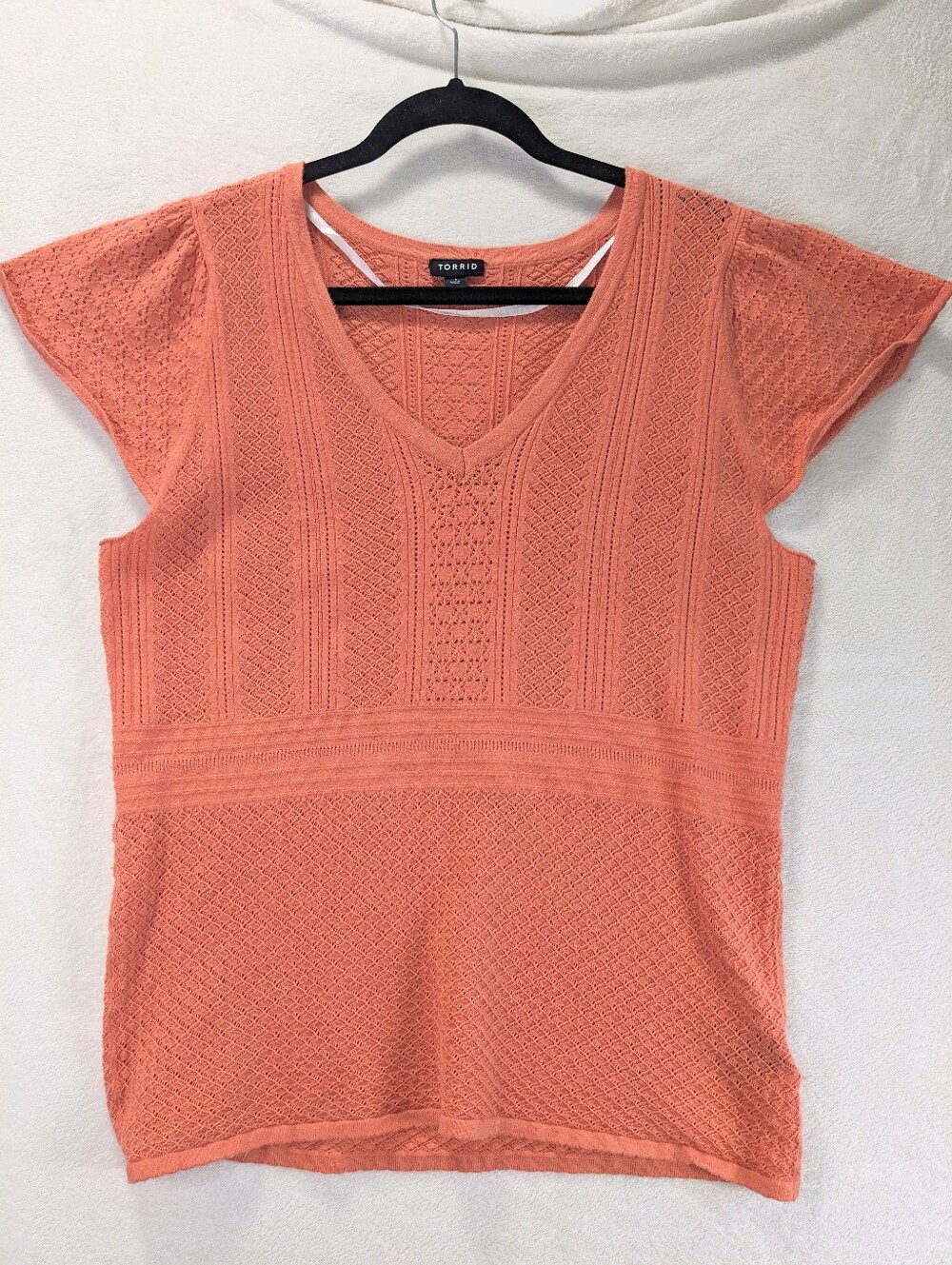 Torrid Coral Knit V-Neck Short Sleeve Top Plus Size 1X - Picture 3 of 6